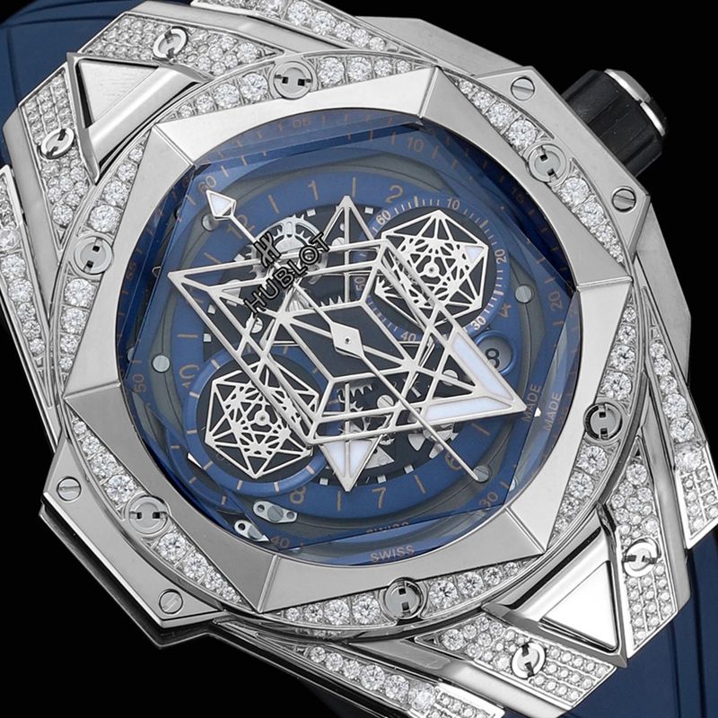 Hublot宇舶高仿手表全新BigBangSangBleuII刺青男士机械腕表